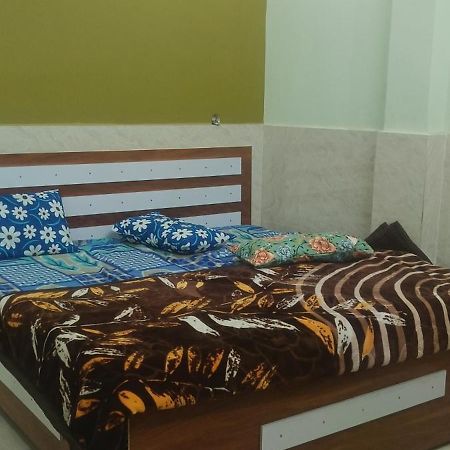 Shree Hari Guest House Ayodhya Exterior foto