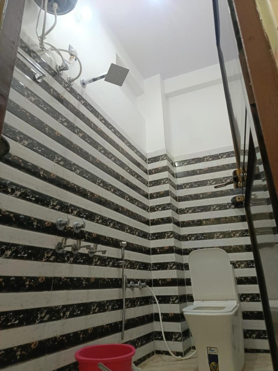 Shree Hari Guest House Ayodhya Exterior foto